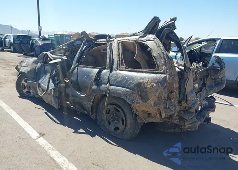 2005 Chevrolet Trailblazer Ls из США, поврежденный, VIN 1GNDS13SX52204211